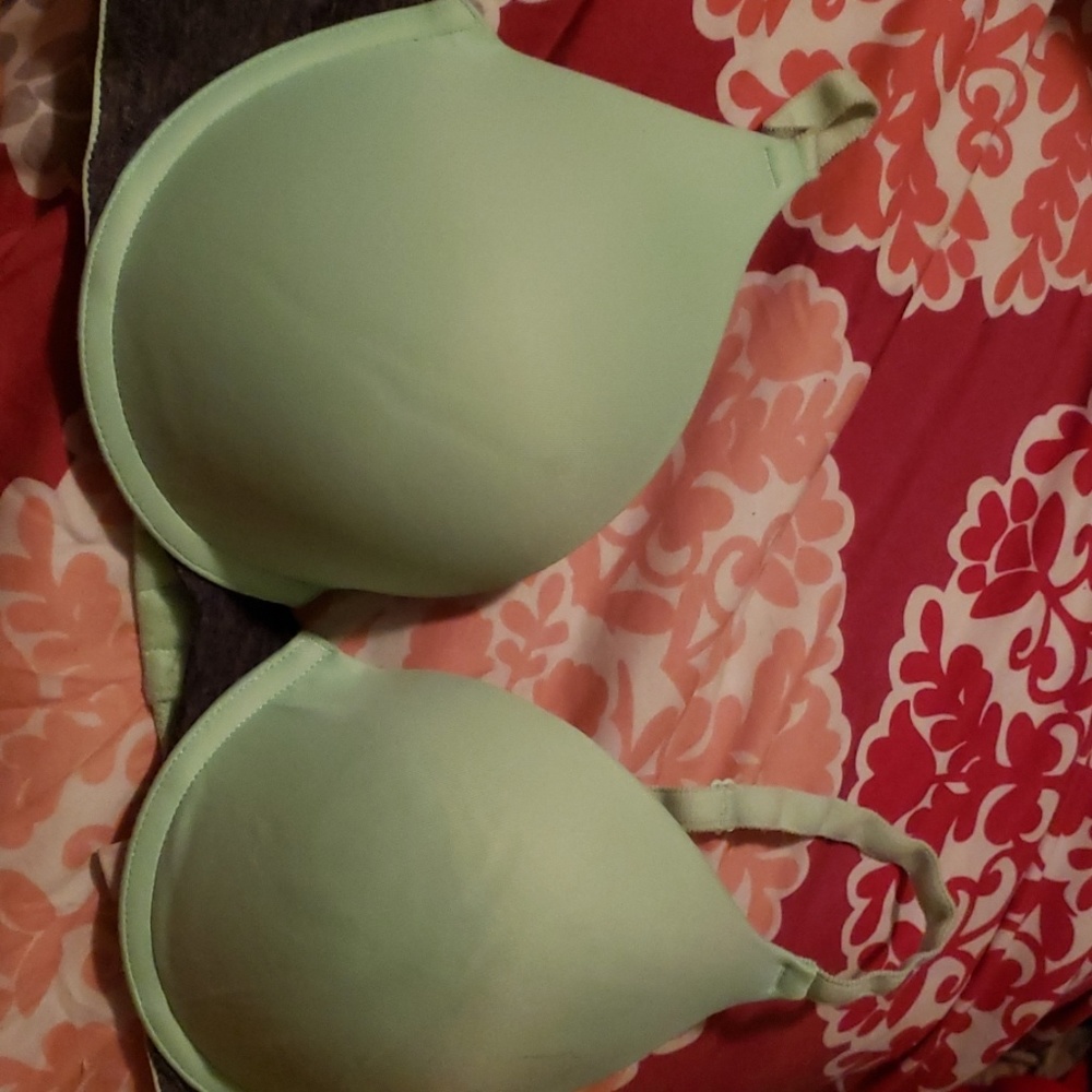 mint green t shirt bra
